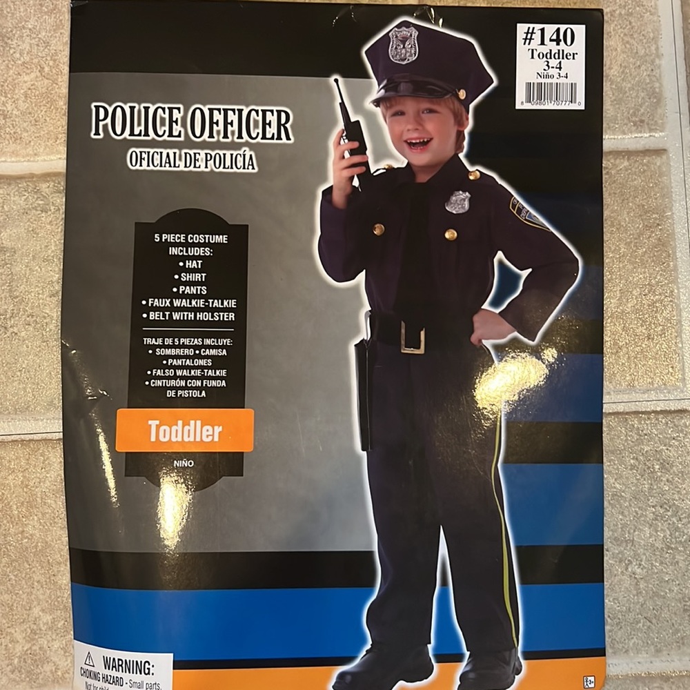 Police officer costume 🚓